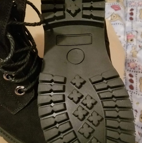 Black 10.5 men combat boots - Picture 6 of 7